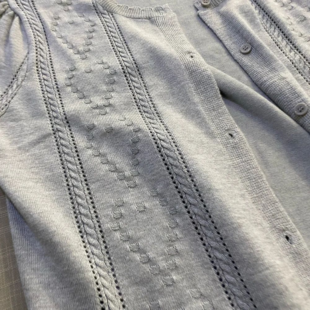 Kancy Kole women’s short sleeve sweater in light grey. Women’s size L - Picture 4 of 16